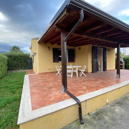 Case Vacanze Paradise Beach Vicino Cefalù Campofelice Di Roccella Exterior foto