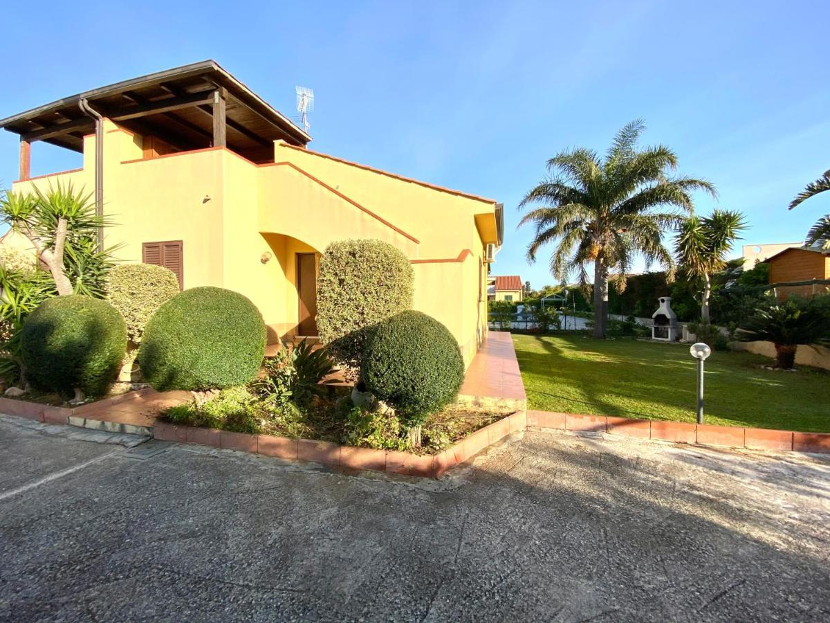 Case Vacanze Paradise Beach Vicino Cefalù Campofelice Di Roccella Exterior foto