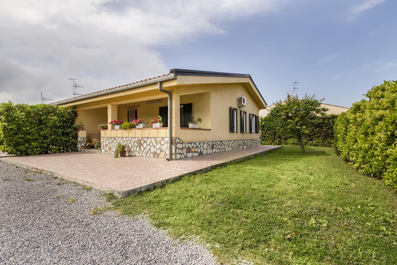 Case Vacanze Paradise Beach Vicino Cefalù Campofelice Di Roccella Exterior foto