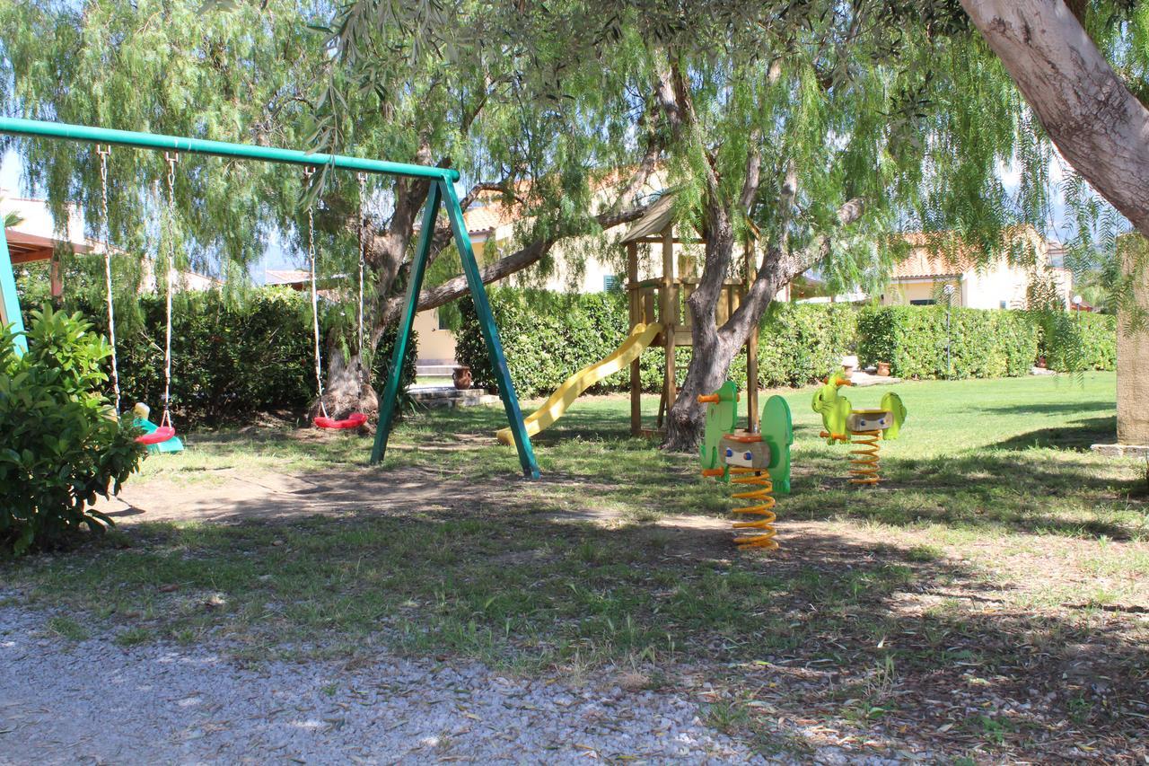 Case Vacanze Paradise Beach Vicino Cefalù Campofelice Di Roccella Exterior foto